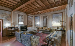 Donatello Suite, Florence